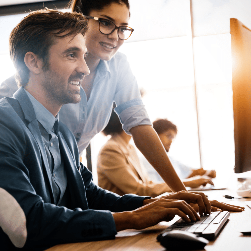 ¿Qué beneficios tiene llevar una bitácora de obra y cómo se puede crear una de forma eficiente?